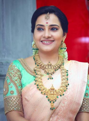 punitha-tamil-serial-actress-hot-14