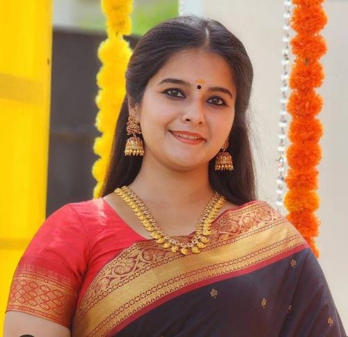 punitha-tamil-serial-actress-hot-3