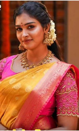 punitha-tamil-serial-actress-hot-5