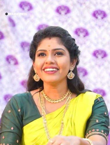 punitha-tamil-serial-actress-hot-7